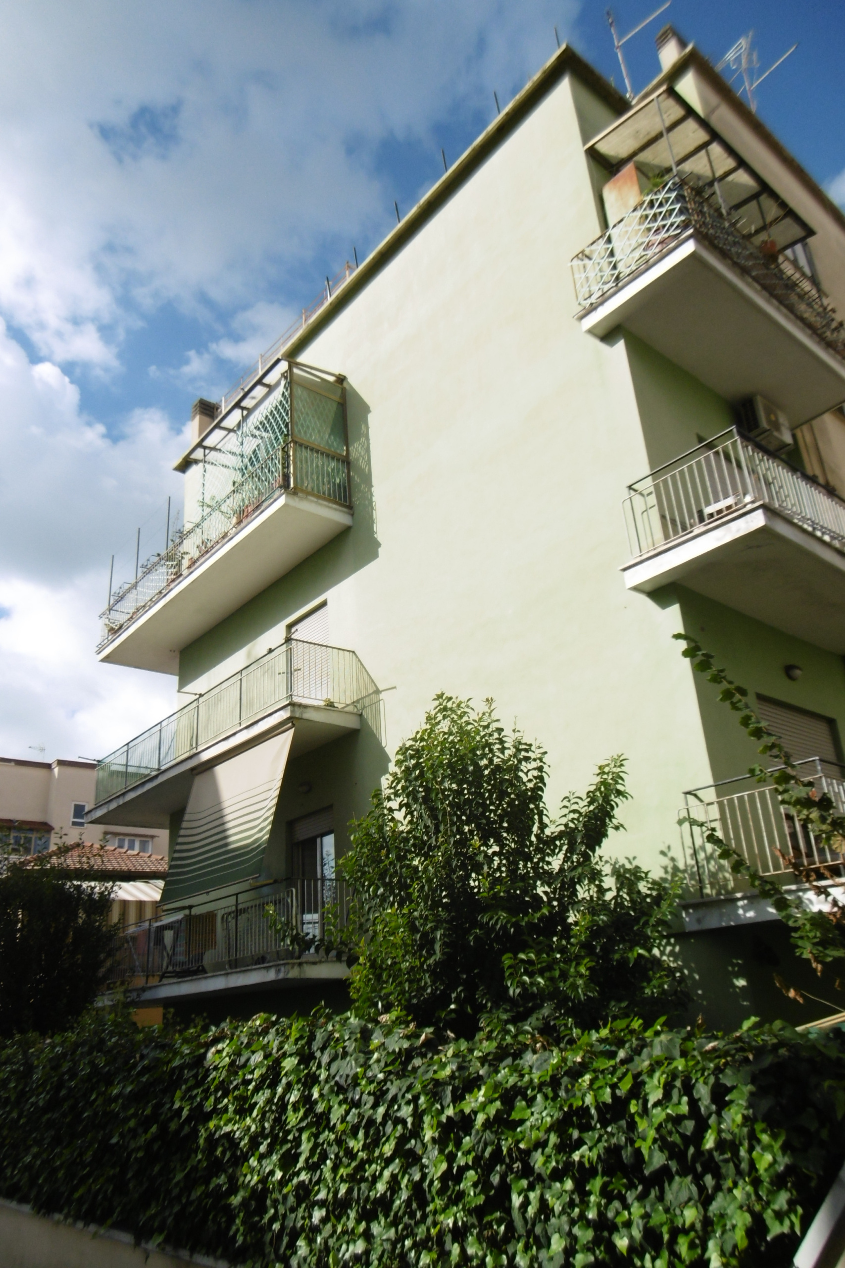 Attico con terrazzo in via dei bonadies, Roma