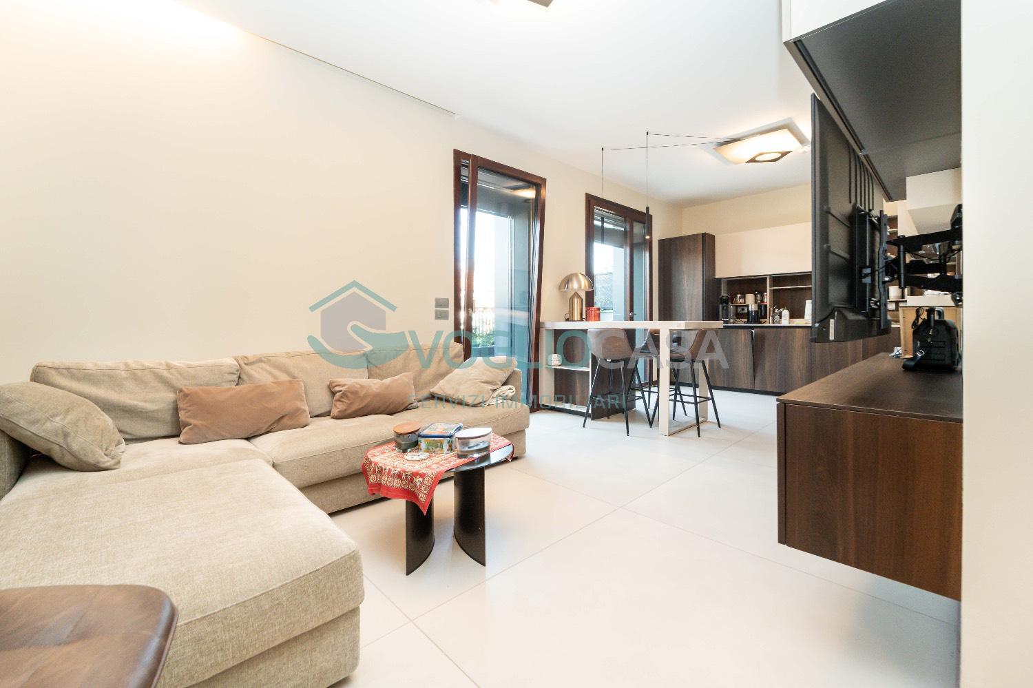 Trilocale arredato in affitto a Milano