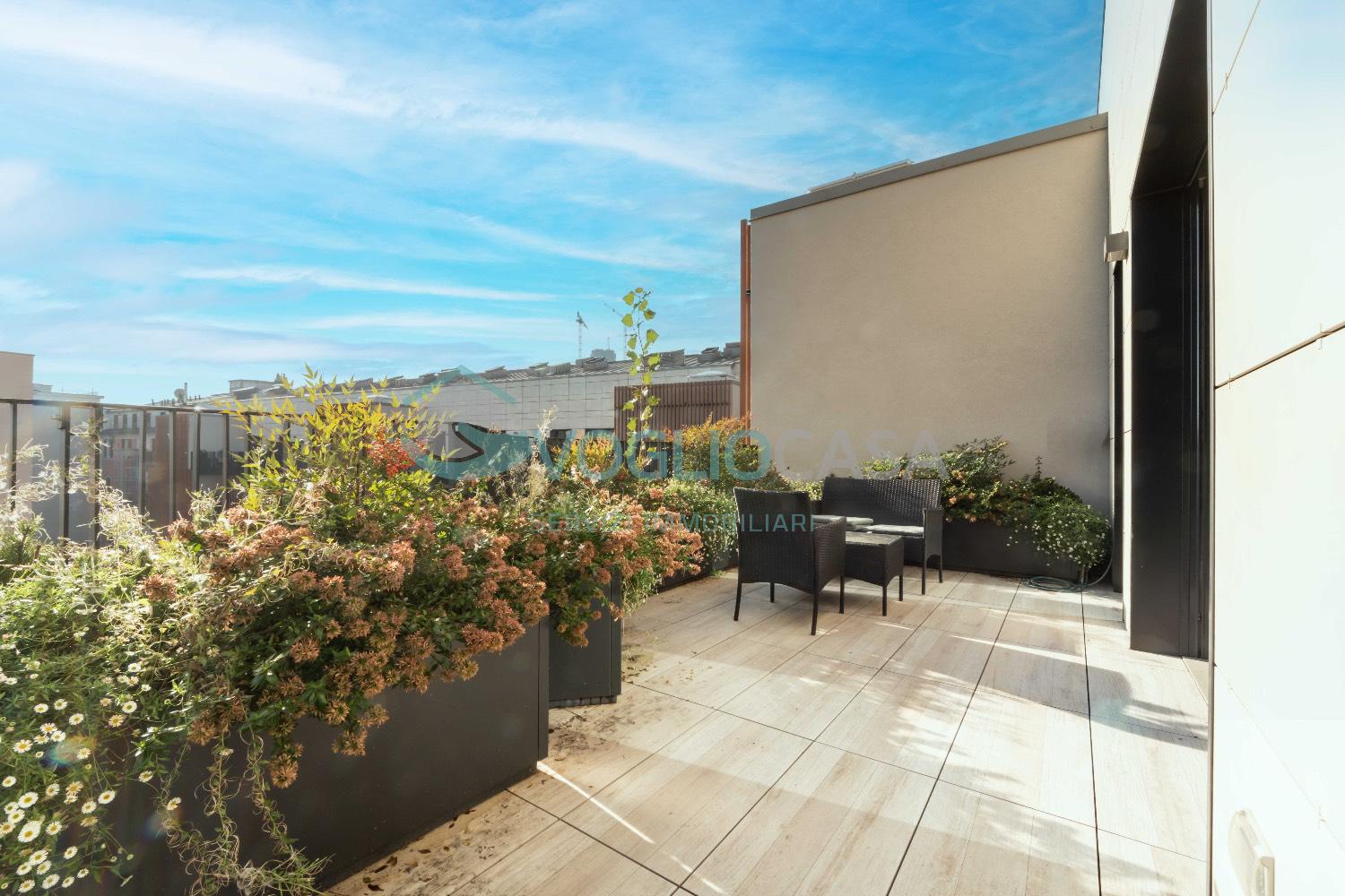 Trilocale arredato in affitto a Milano