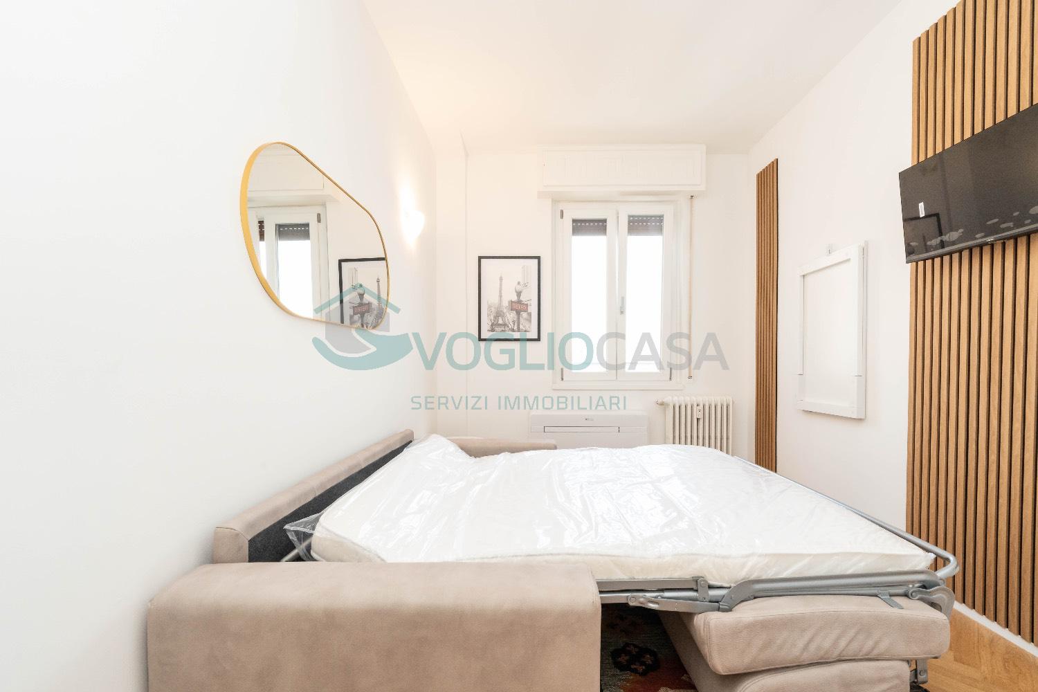 Monolocale arredato in affitto a Milano