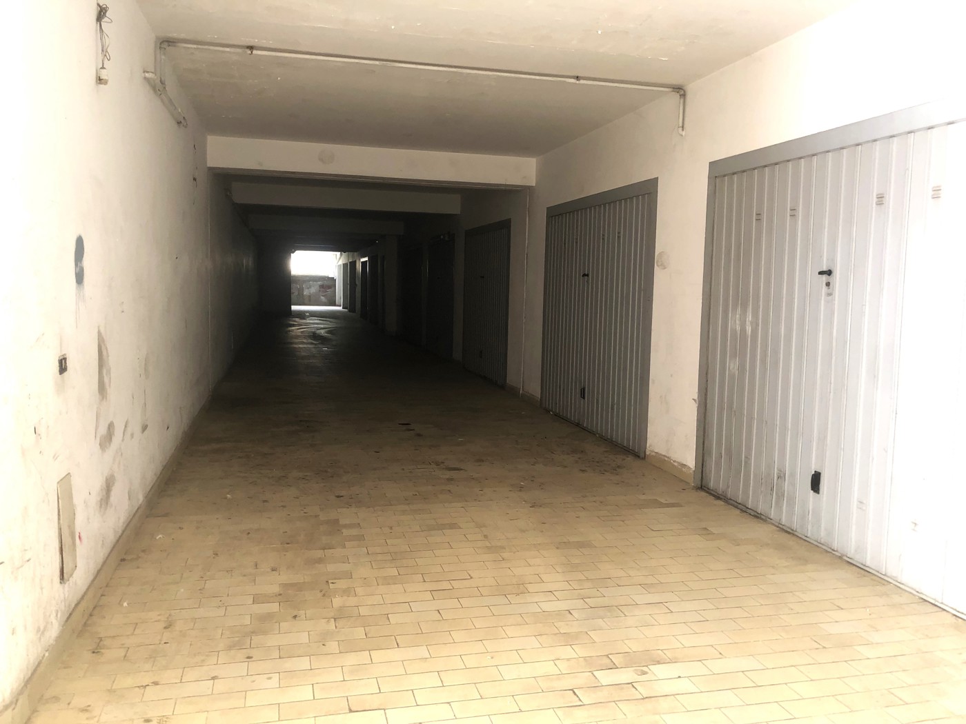 Box/Garage 33mq in vendita a Santa Flavia