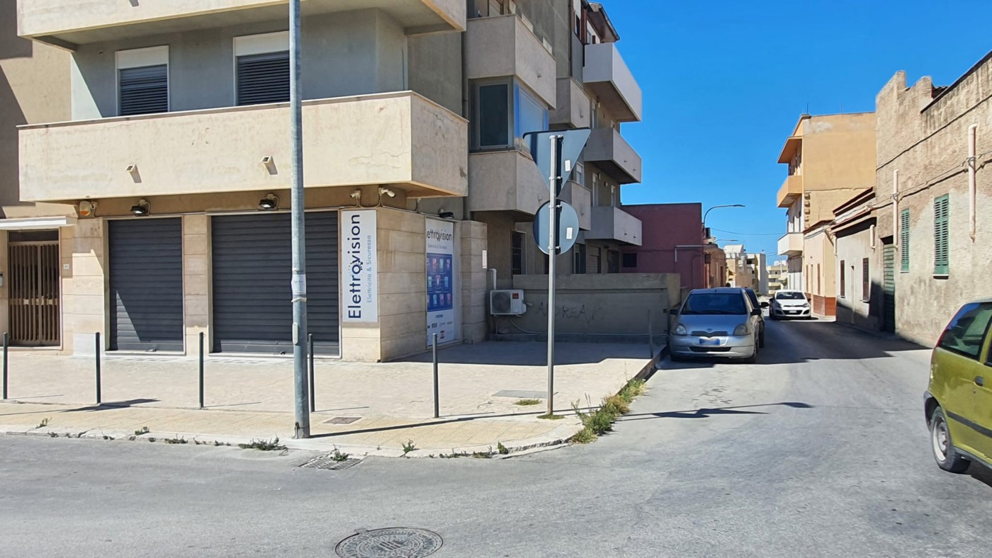 Magazzino in vendita a Marsala