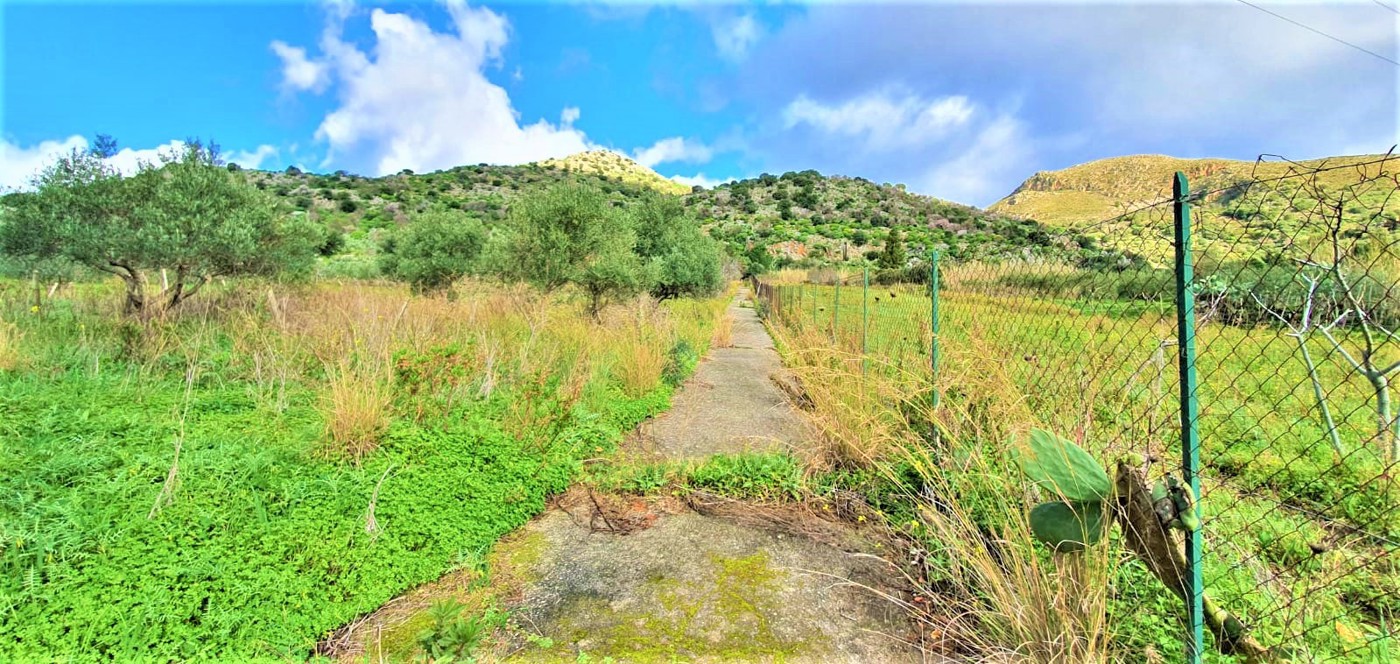 Rustico da ristrutturare a Carini