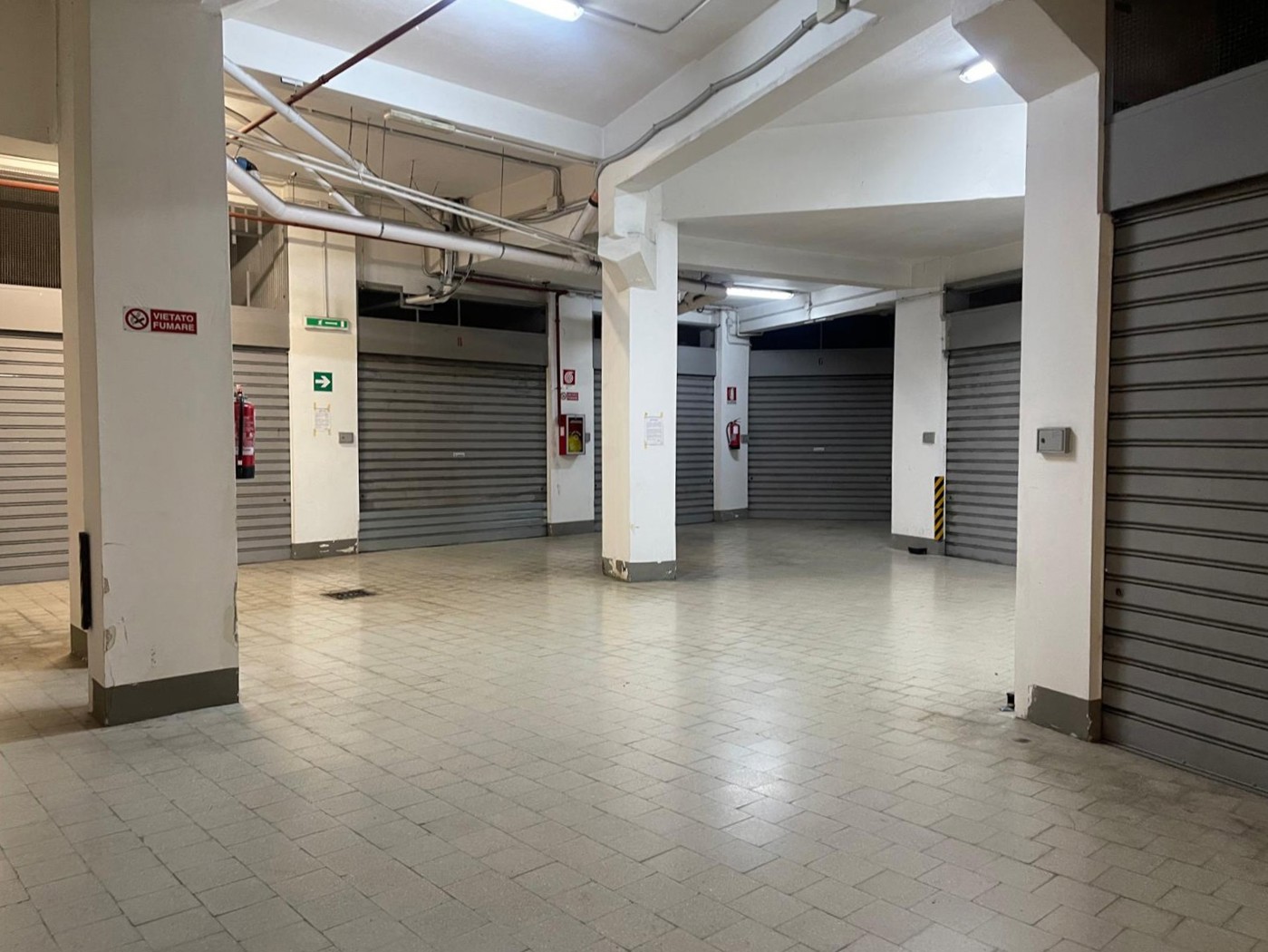 Box/Garage 25mq in vendita a Palermo