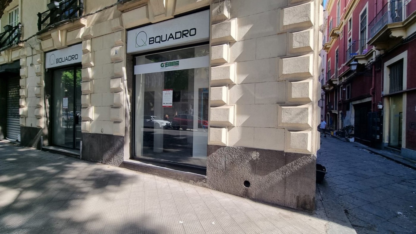 Negozio in affitto a Catania