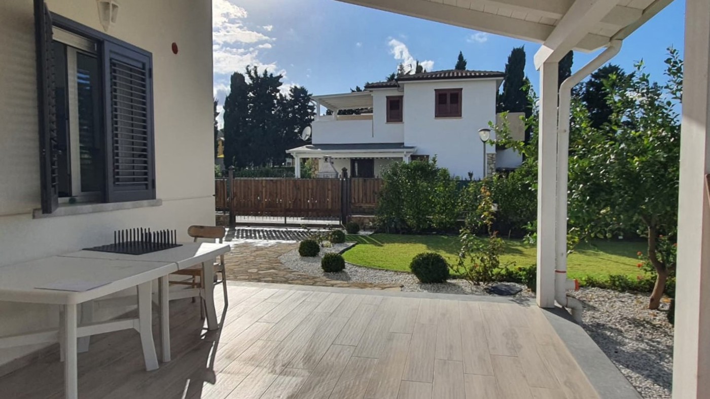 Quadrilocale in vendita a Campofelice di Roccella