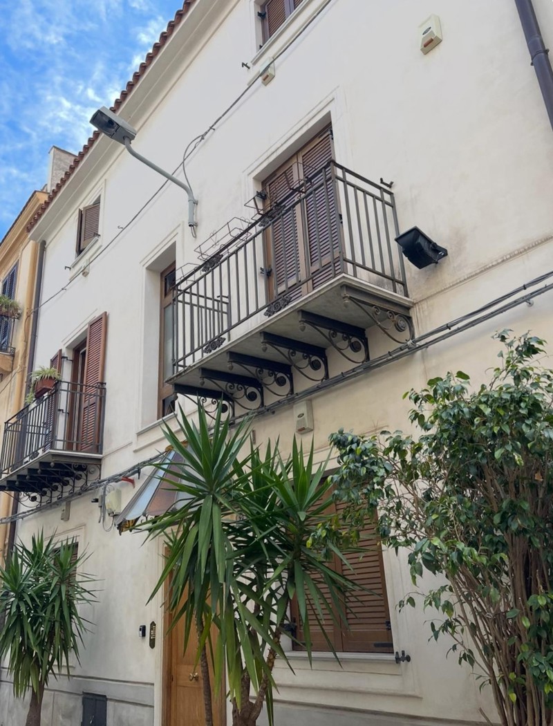 Attico arredato in affitto a Palermo