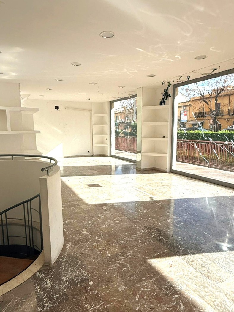 Negozio in vendita a Palermo