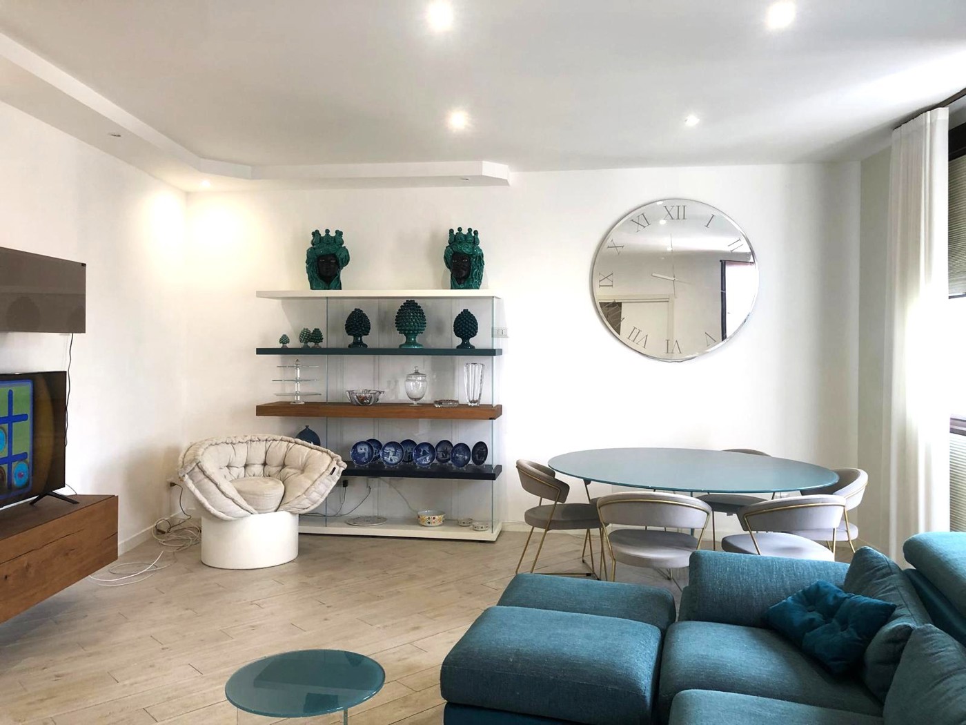 Quadrilocale arredato in affitto a Palermo