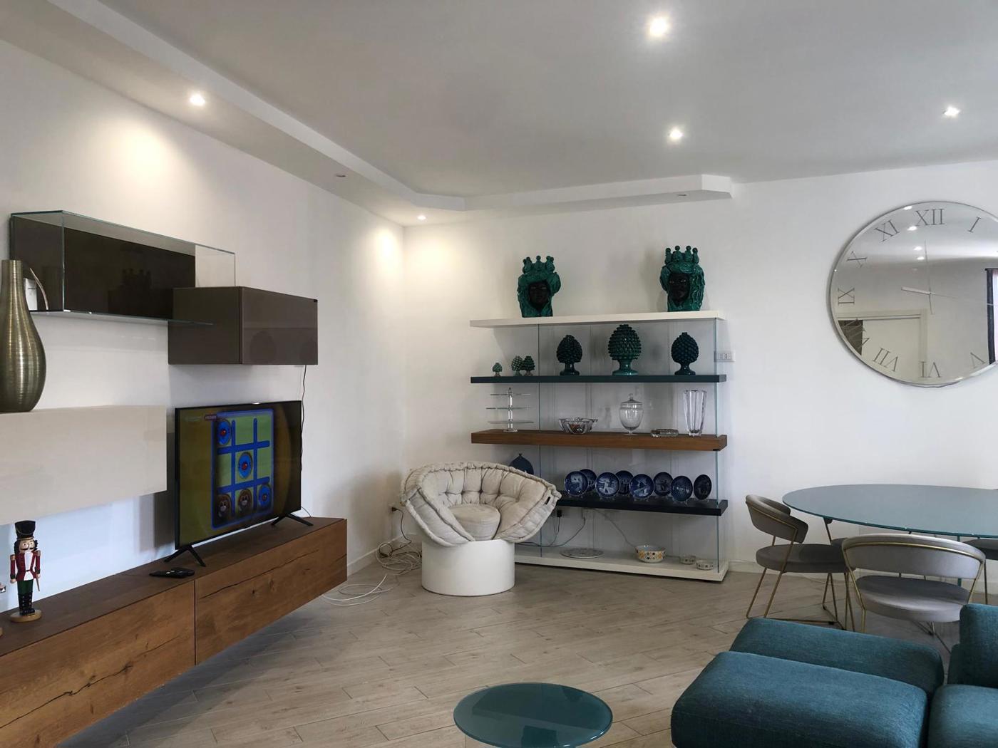 Quadrilocale arredato in affitto a Palermo