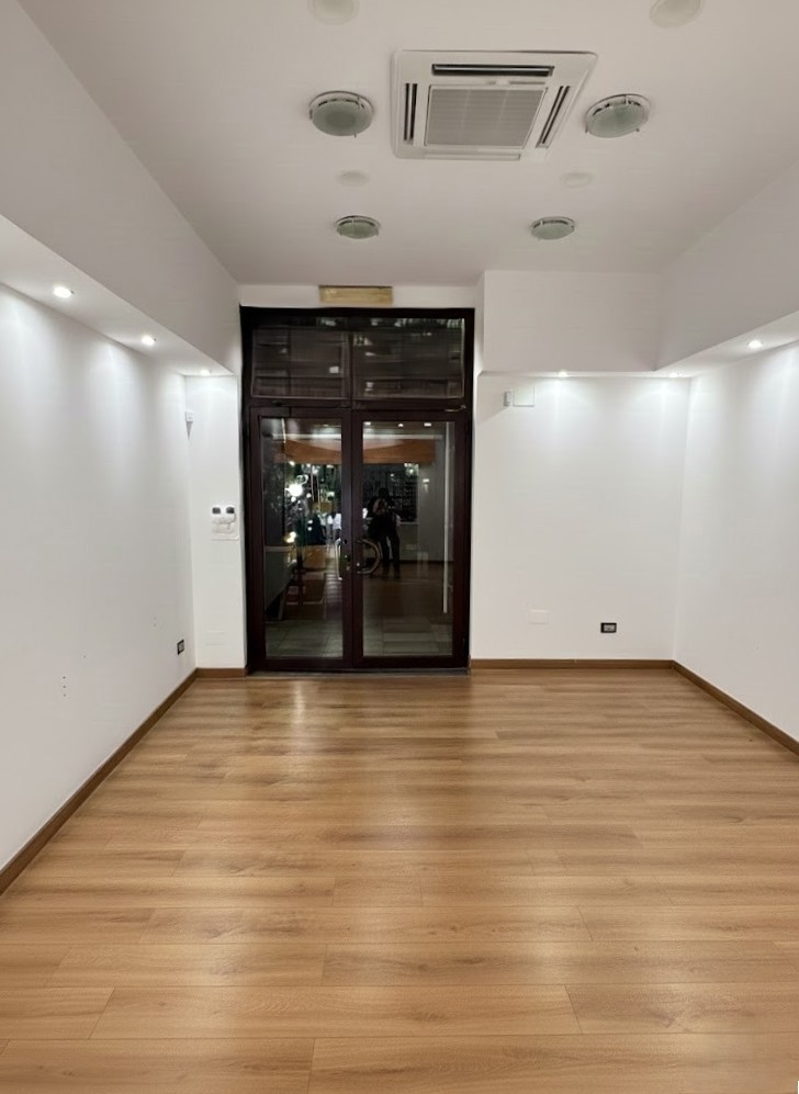 Negozio in affitto a Palermo