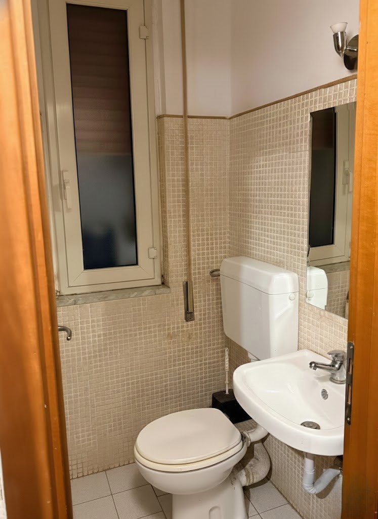 Negozio in affitto a Palermo