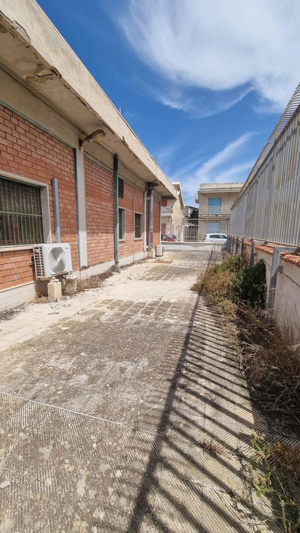 Stabile/Palazzo con giardino a Scicli