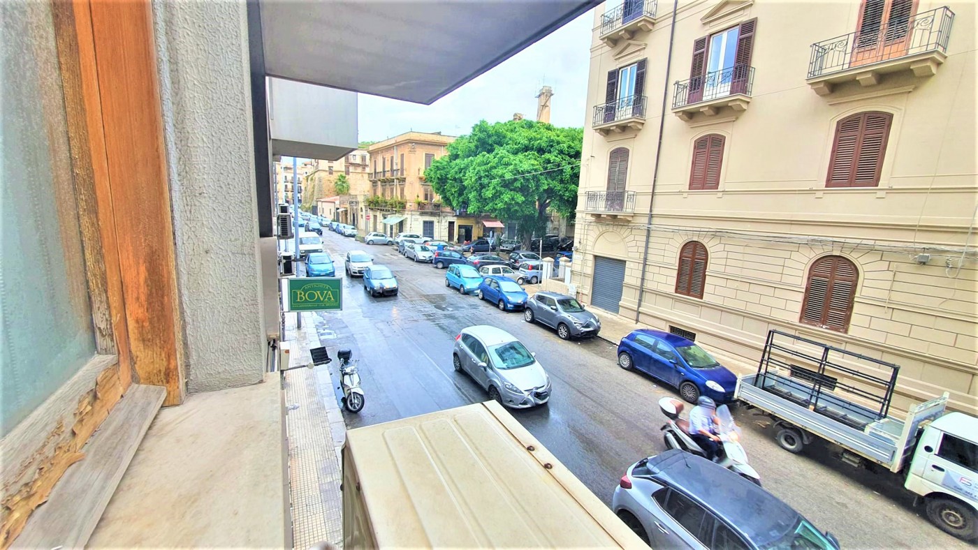 Quadrilocale in vendita a Palermo