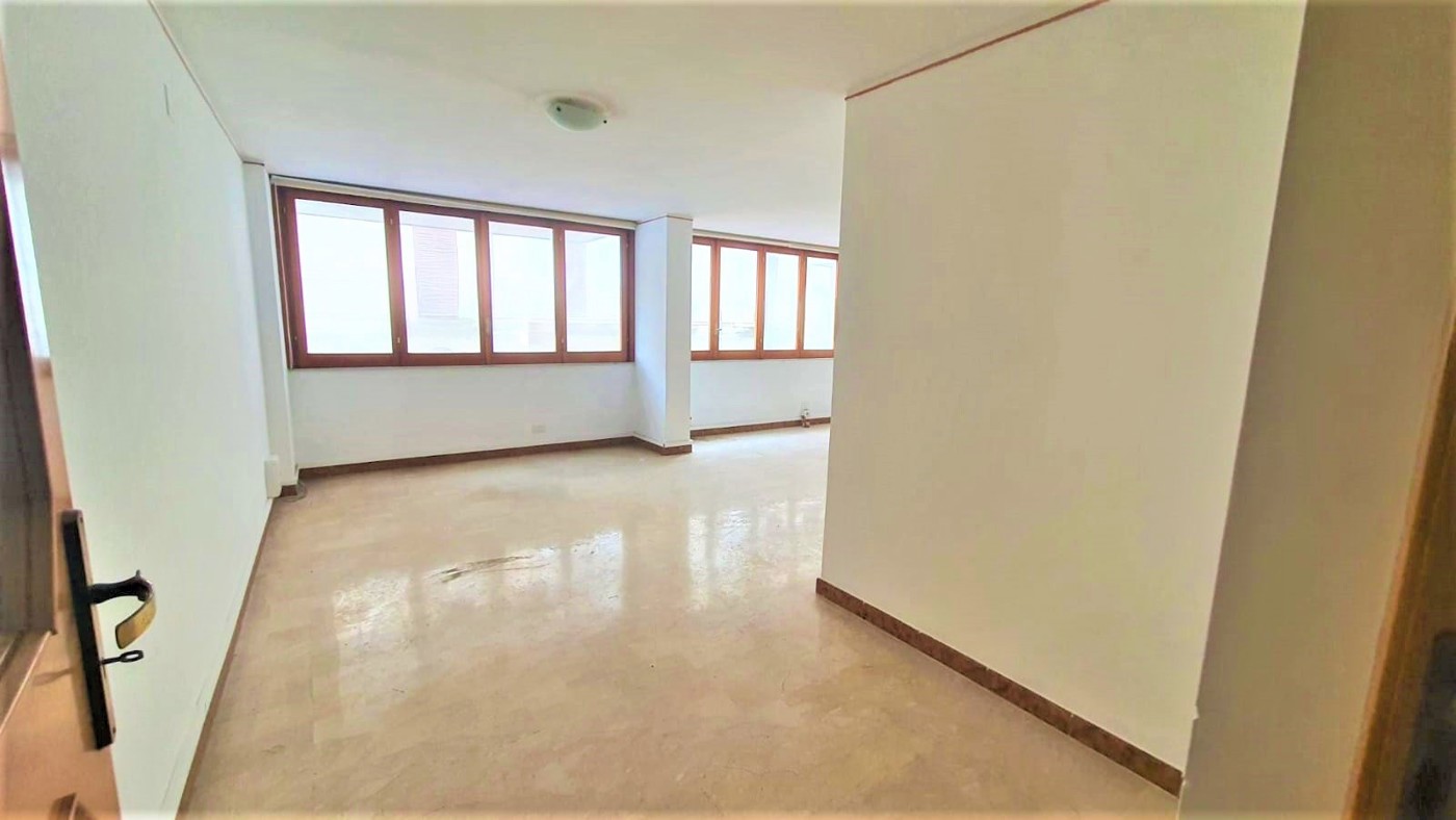 Quadrilocale in vendita a Palermo