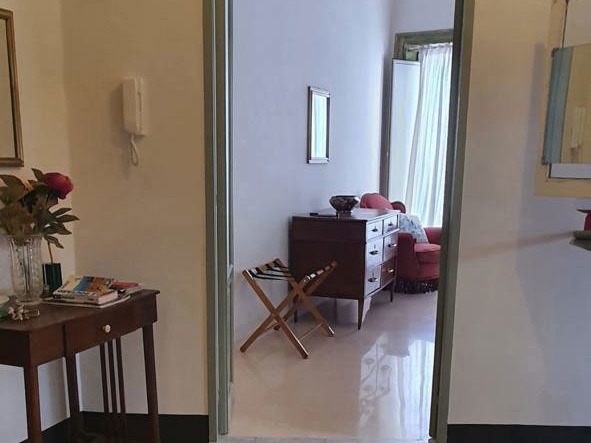 Trilocale arredato in affitto a Palermo