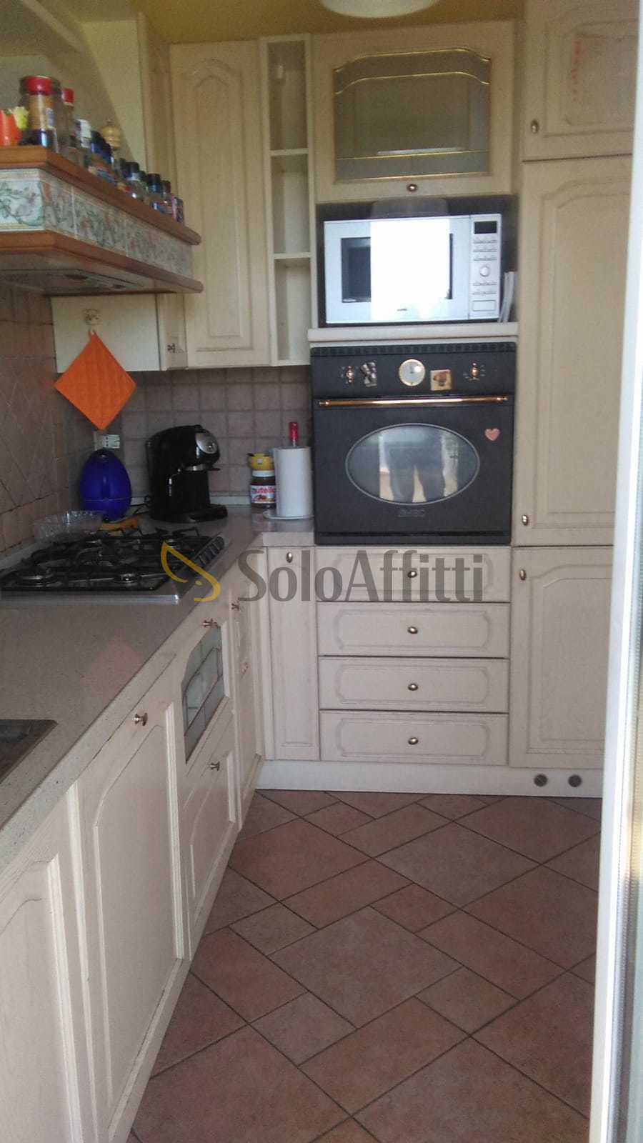 Bilocale con box doppio in via coriano, Rimini