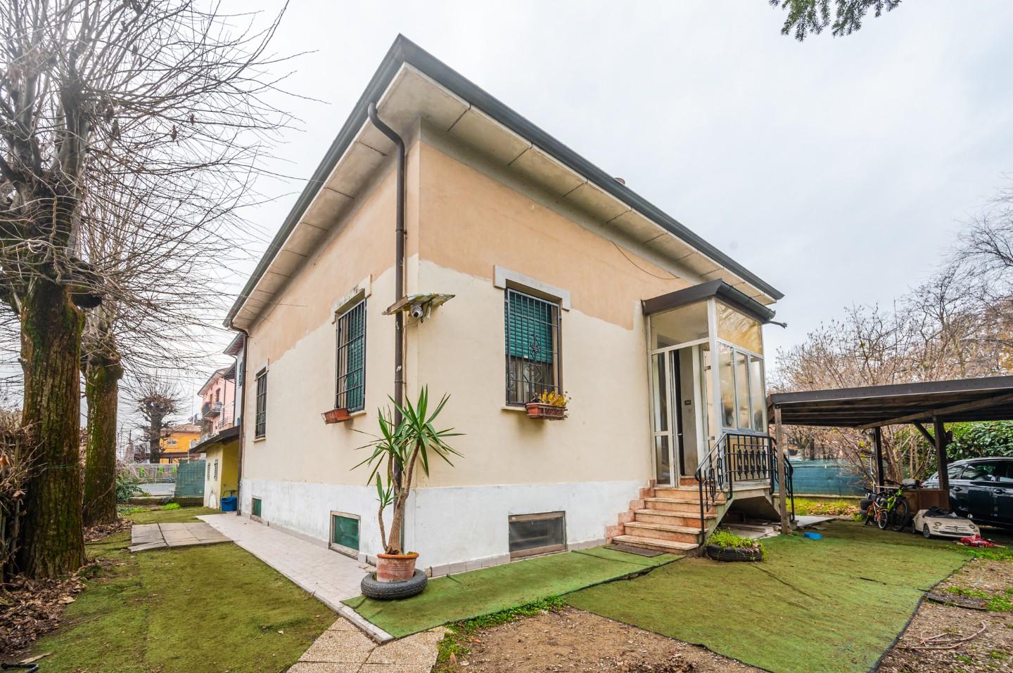 Casa indipendente con giardino, Reggio Emilia coviolo