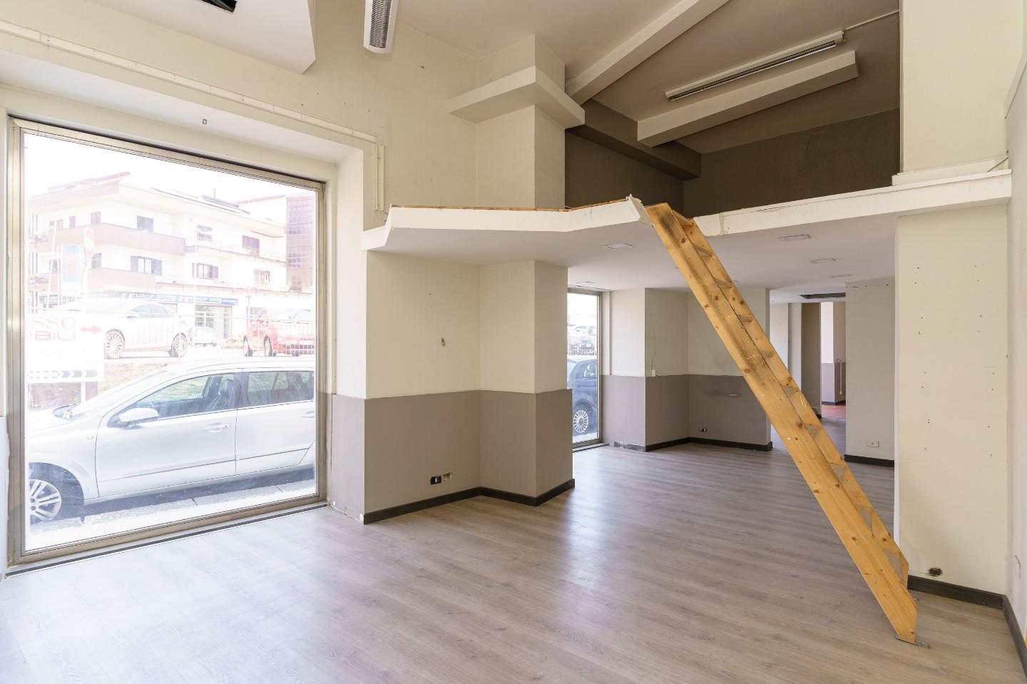 Negozio in affitto a Zafferana Etnea