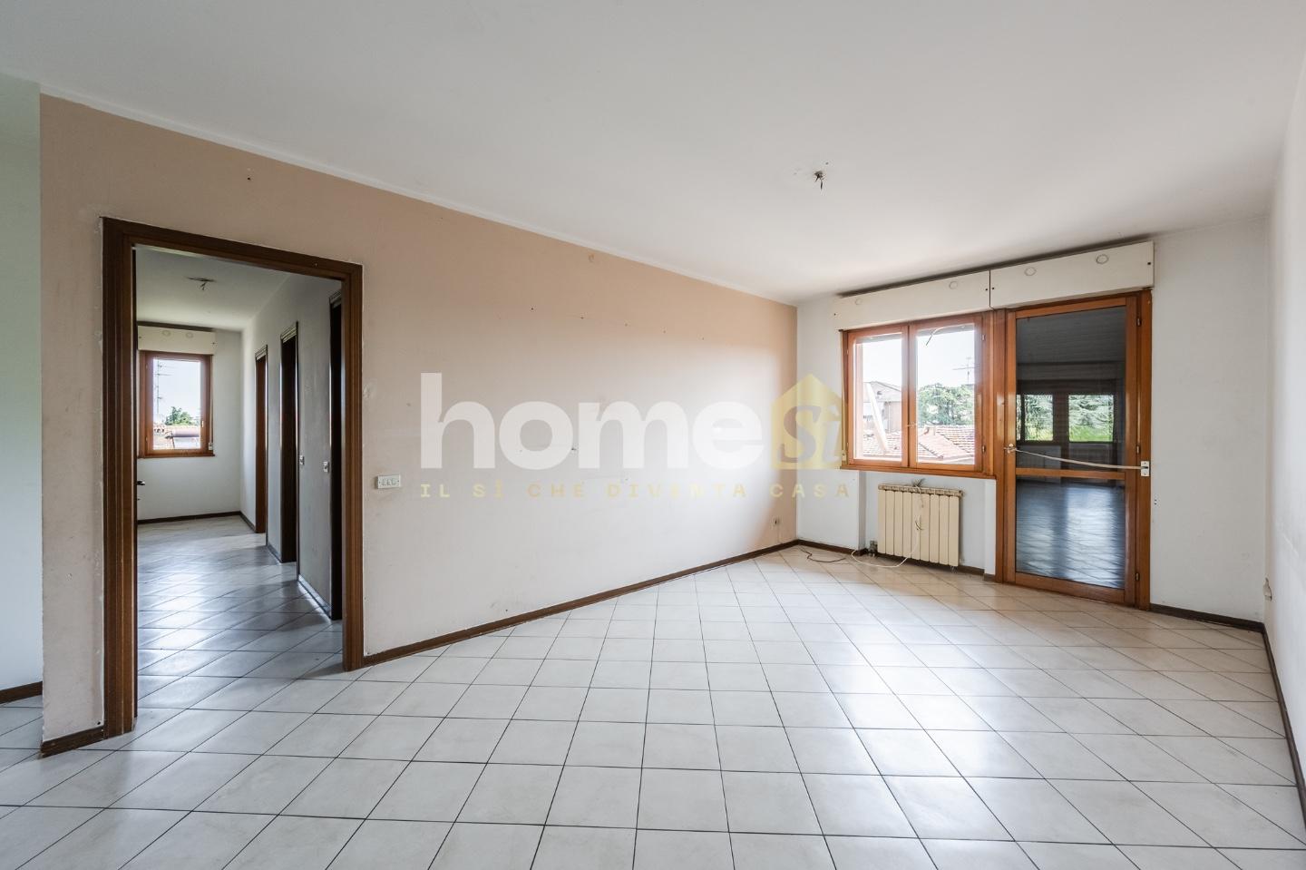 Appartamento da ristrutturare a Montecchio Emilia