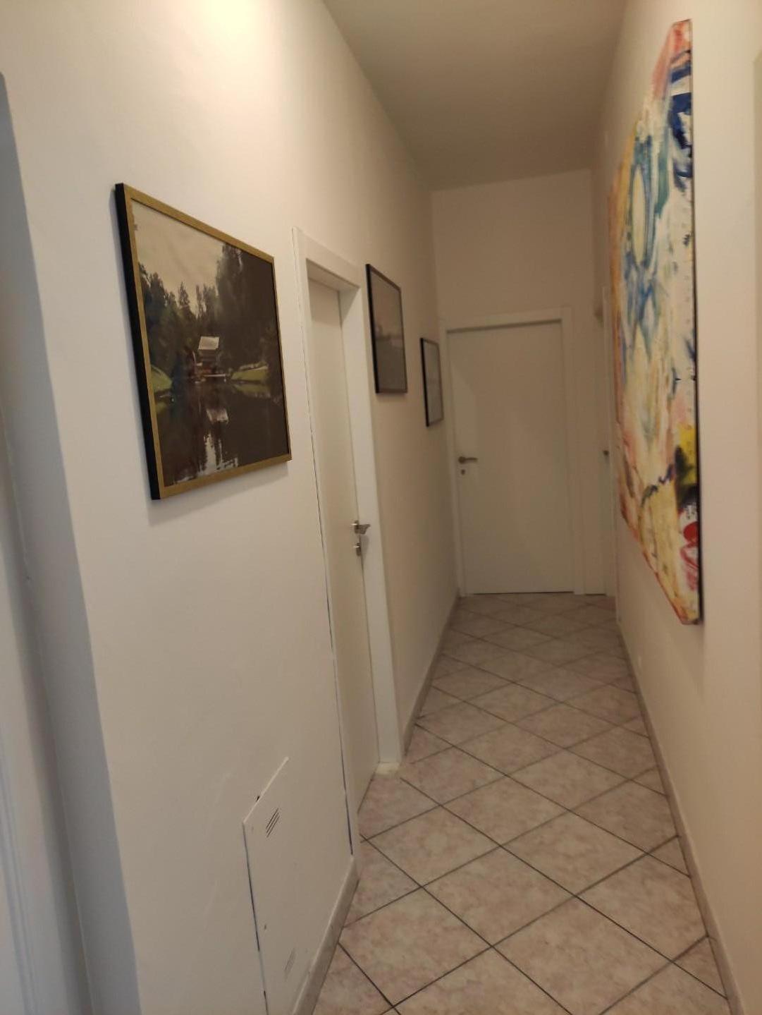 Monolocale arredato in affitto a Modena