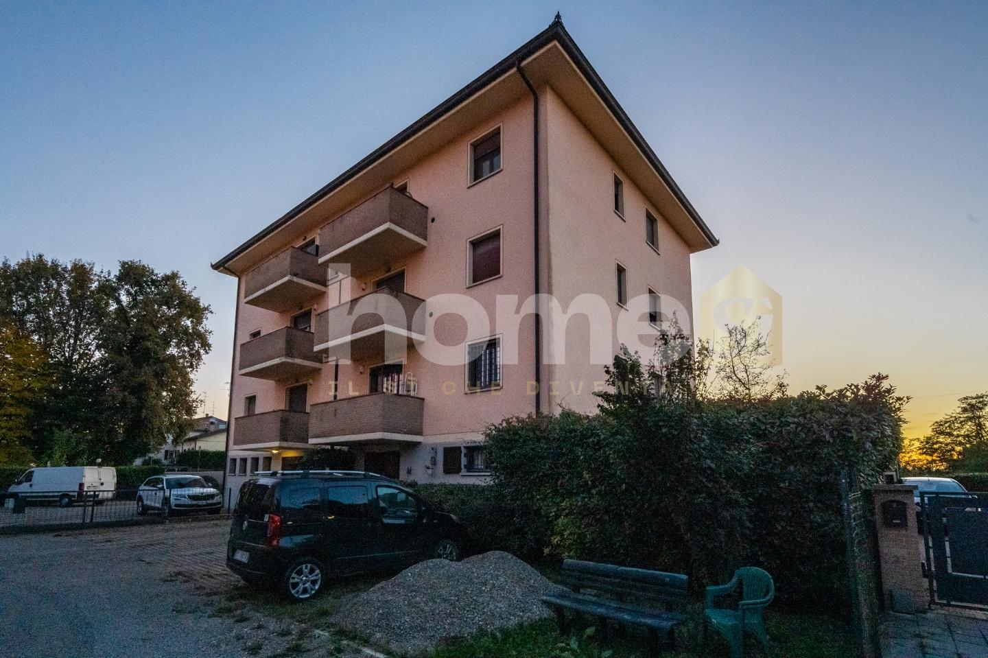 Quadrilocale in vendita, Reggio Emilia zona roncina