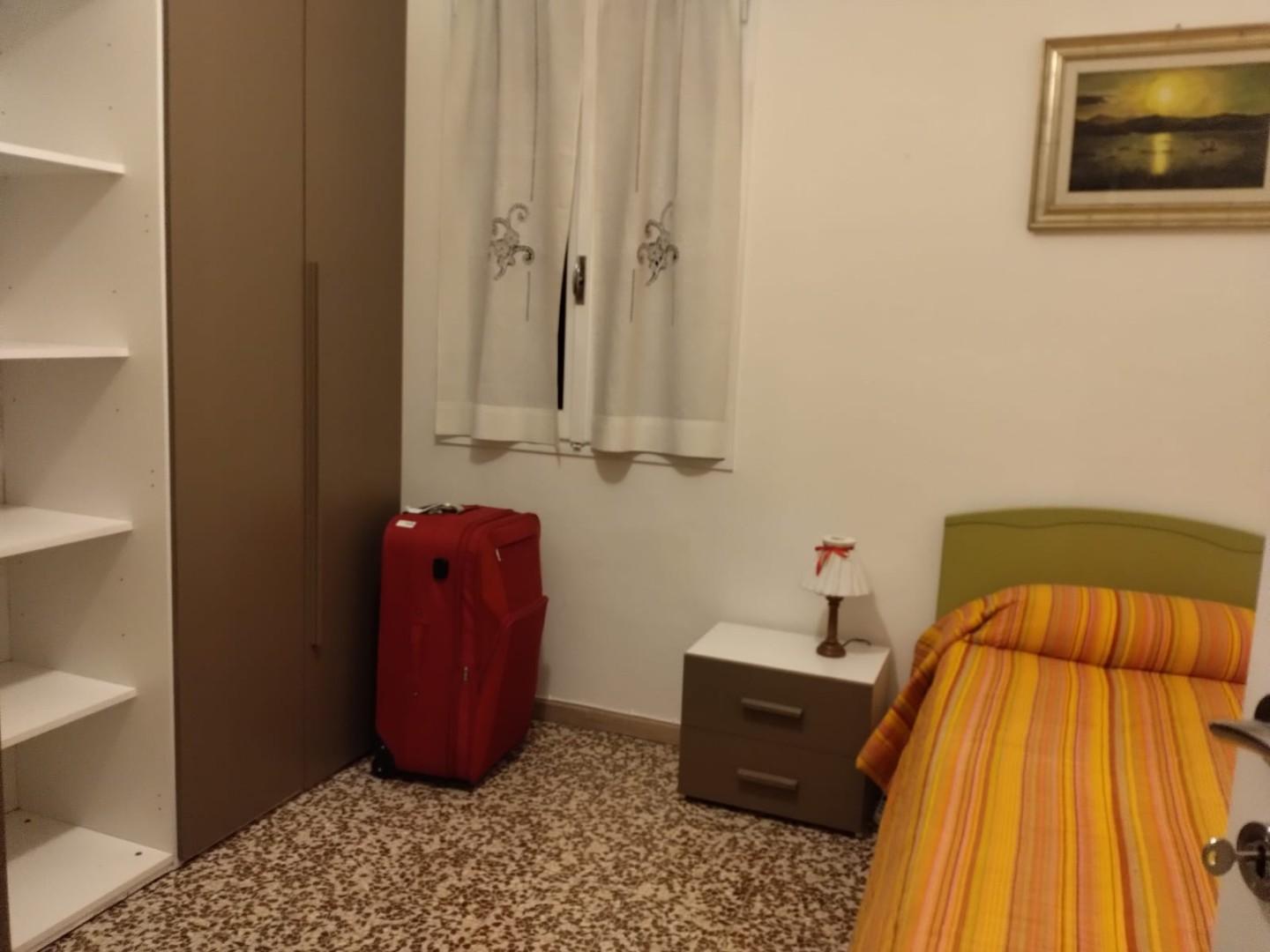 Stanza Singola in affitto a Modena