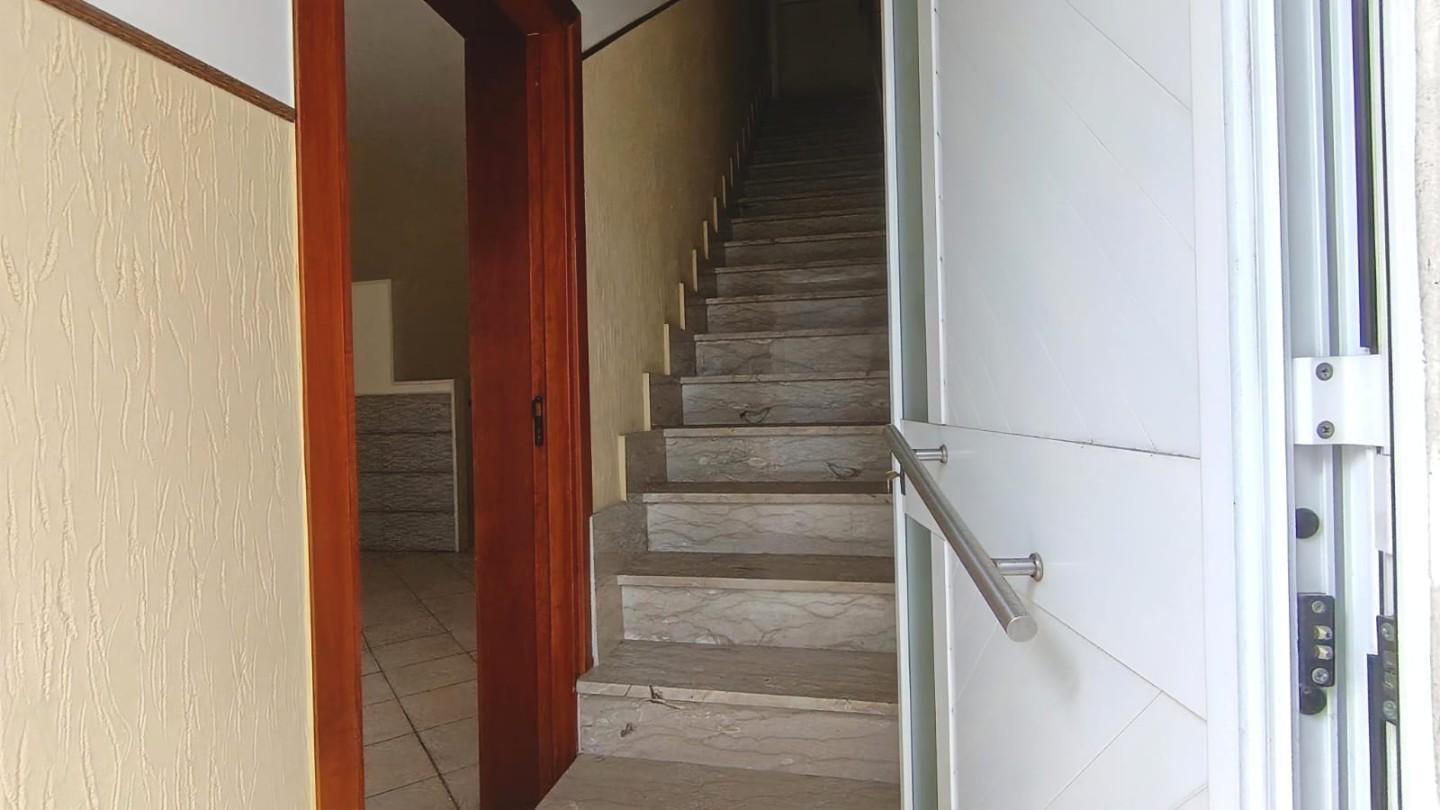Casa indipendente con terrazzo a Palagiano
