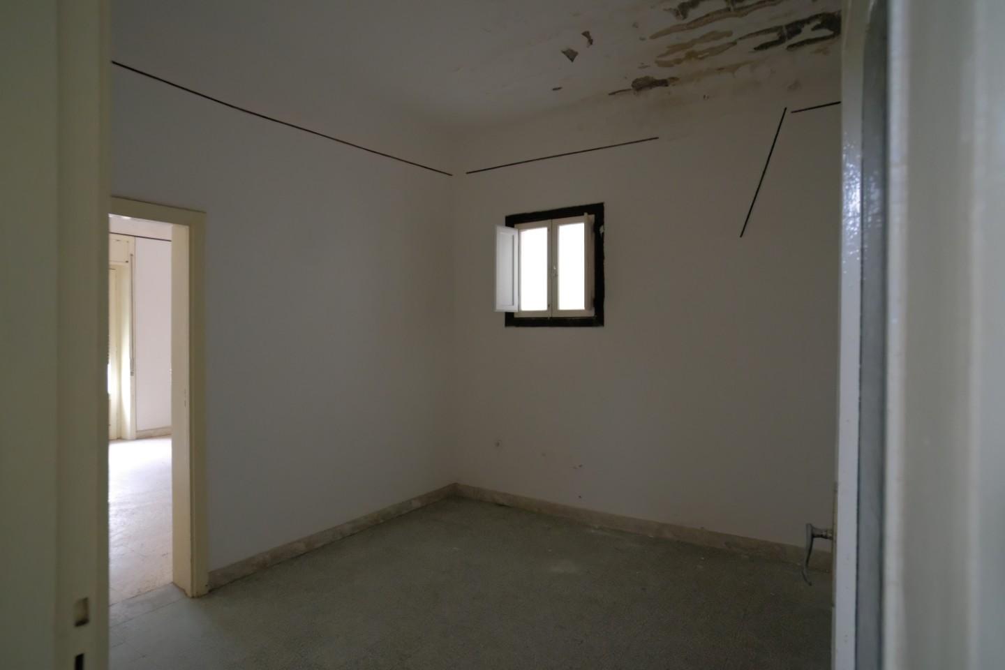 Appartamento da ristrutturare a Taranto