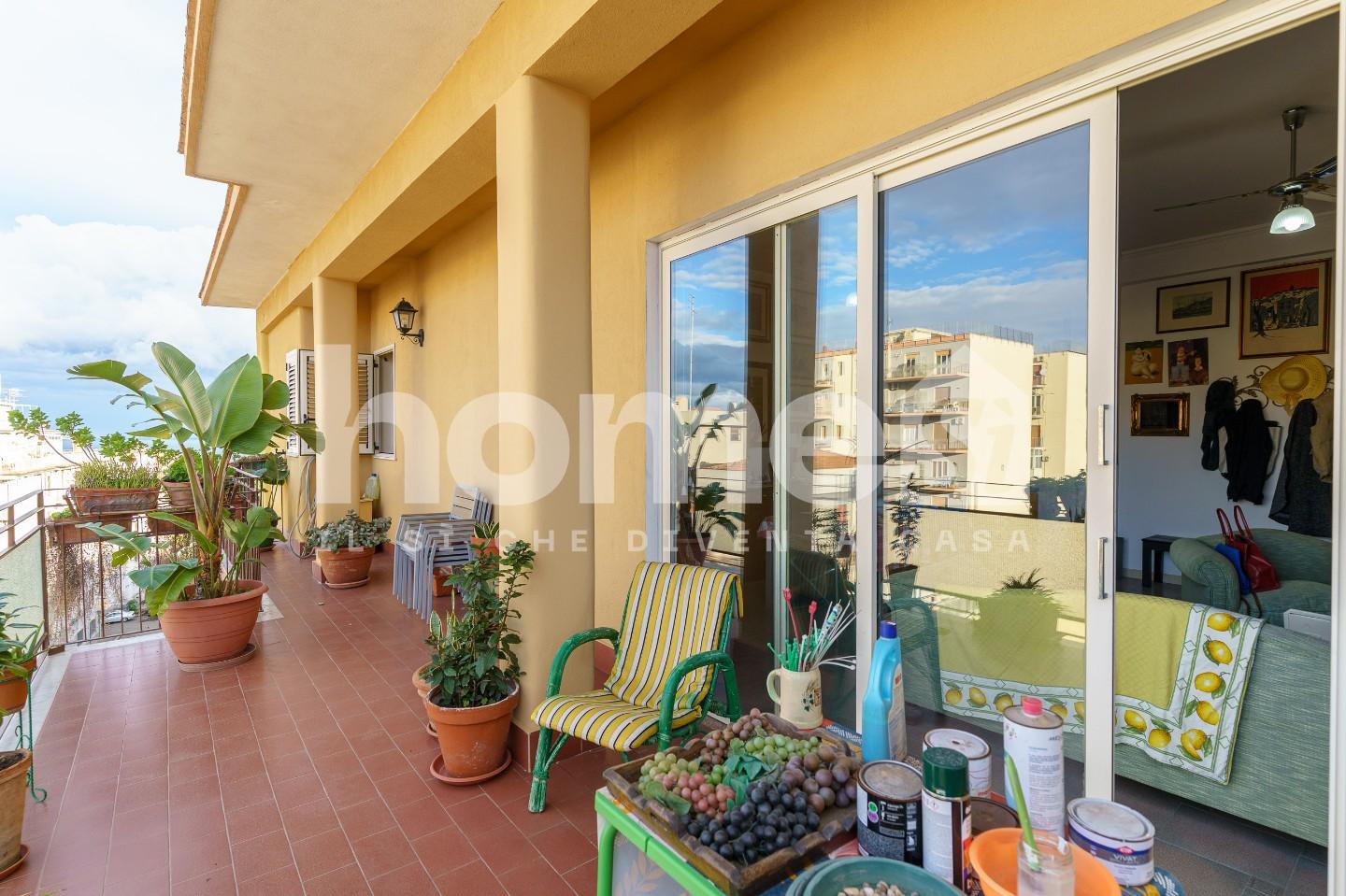 Quadrilocale con terrazzo a Catania