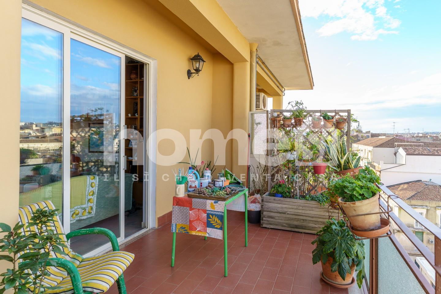 Quadrilocale con terrazzo a Catania