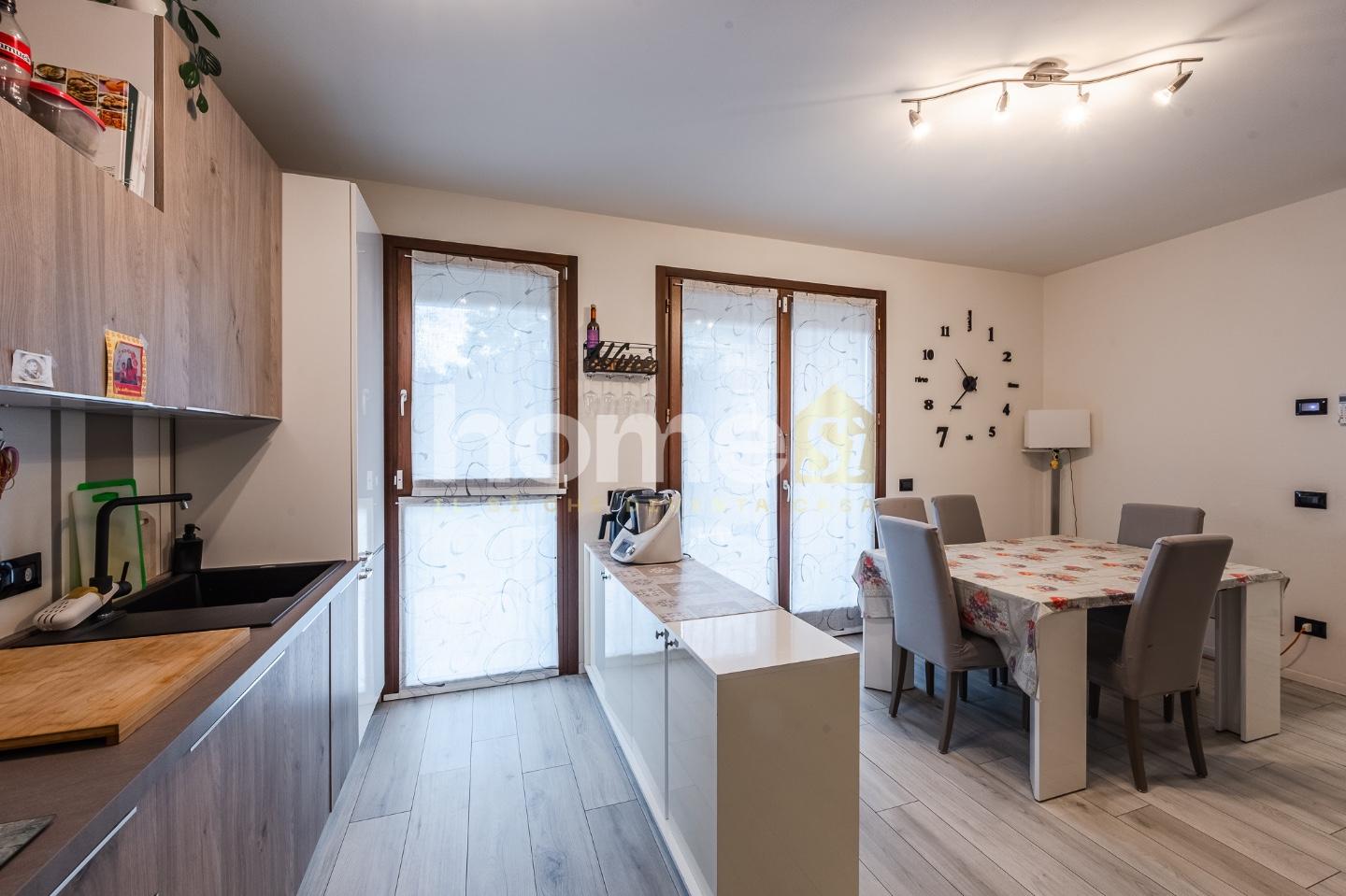 Trilocale in vendita a Montecchio Emilia