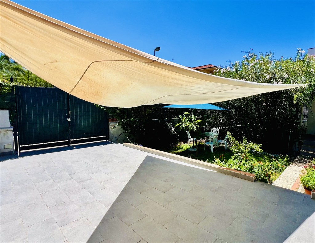 Casa indipendente arredata in affitto a Palermo