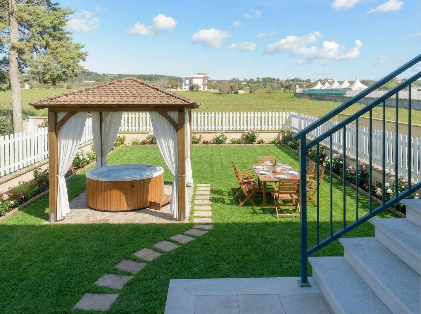 Villa con giardino a Crispiano