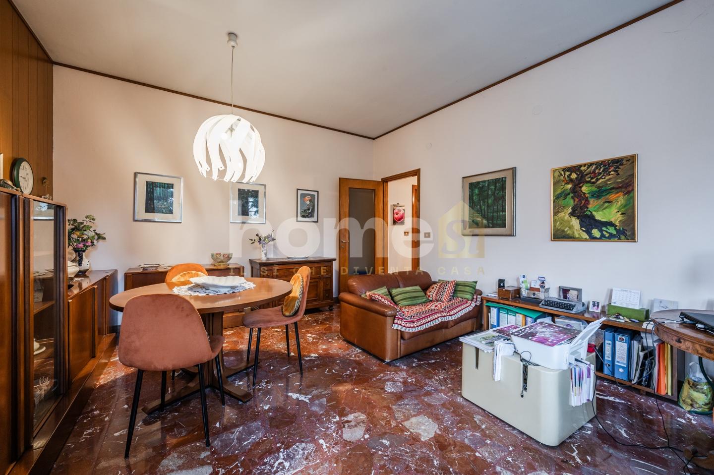 Appartamento in vendita a Reggio Emilia