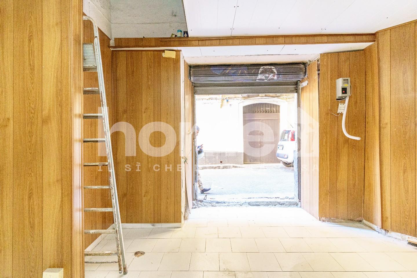 Locale commerciale in affitto a Catania