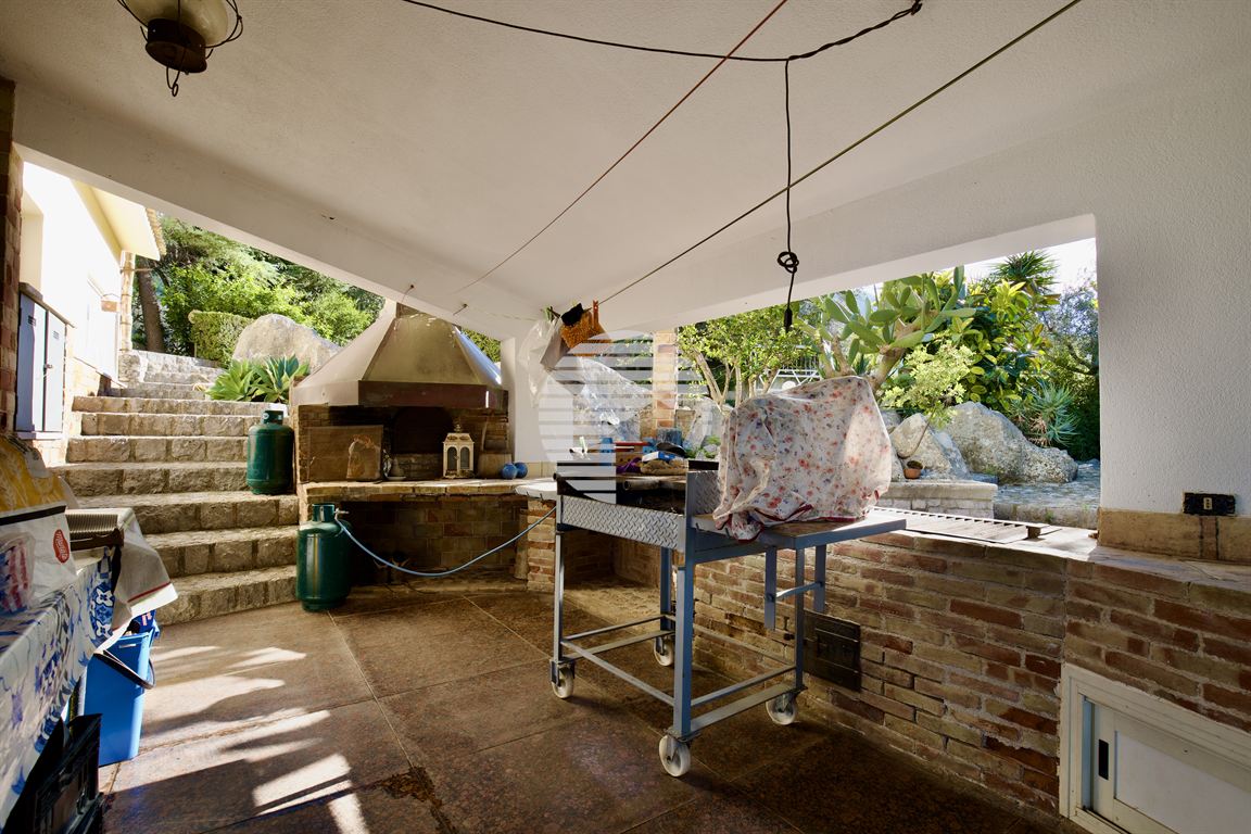 Villa con giardino a Torretta