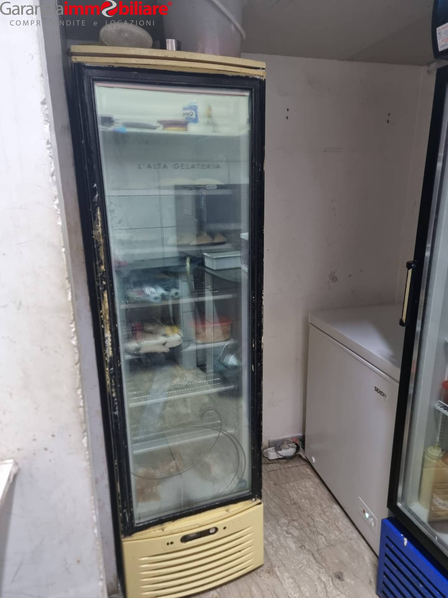 Attivit commerciale in vendita a Napoli, San Carlo Arena