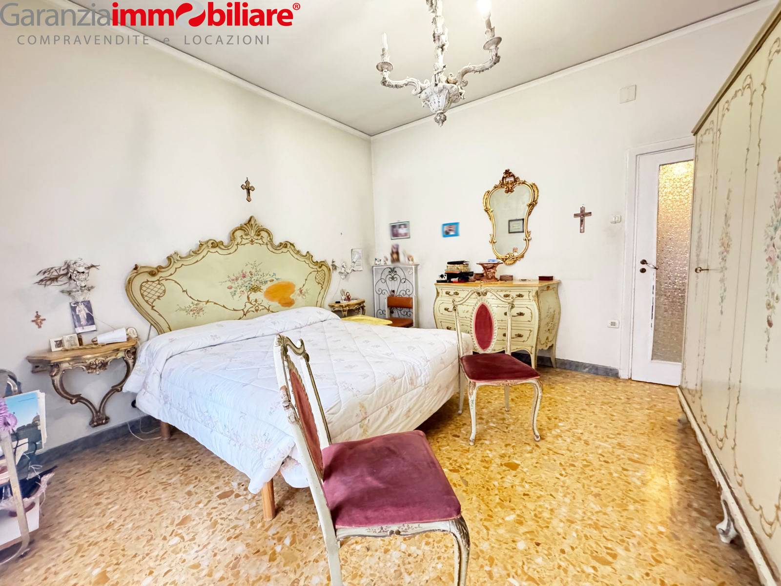 Appartamento in vendita a Napoli, San Carlo Arena