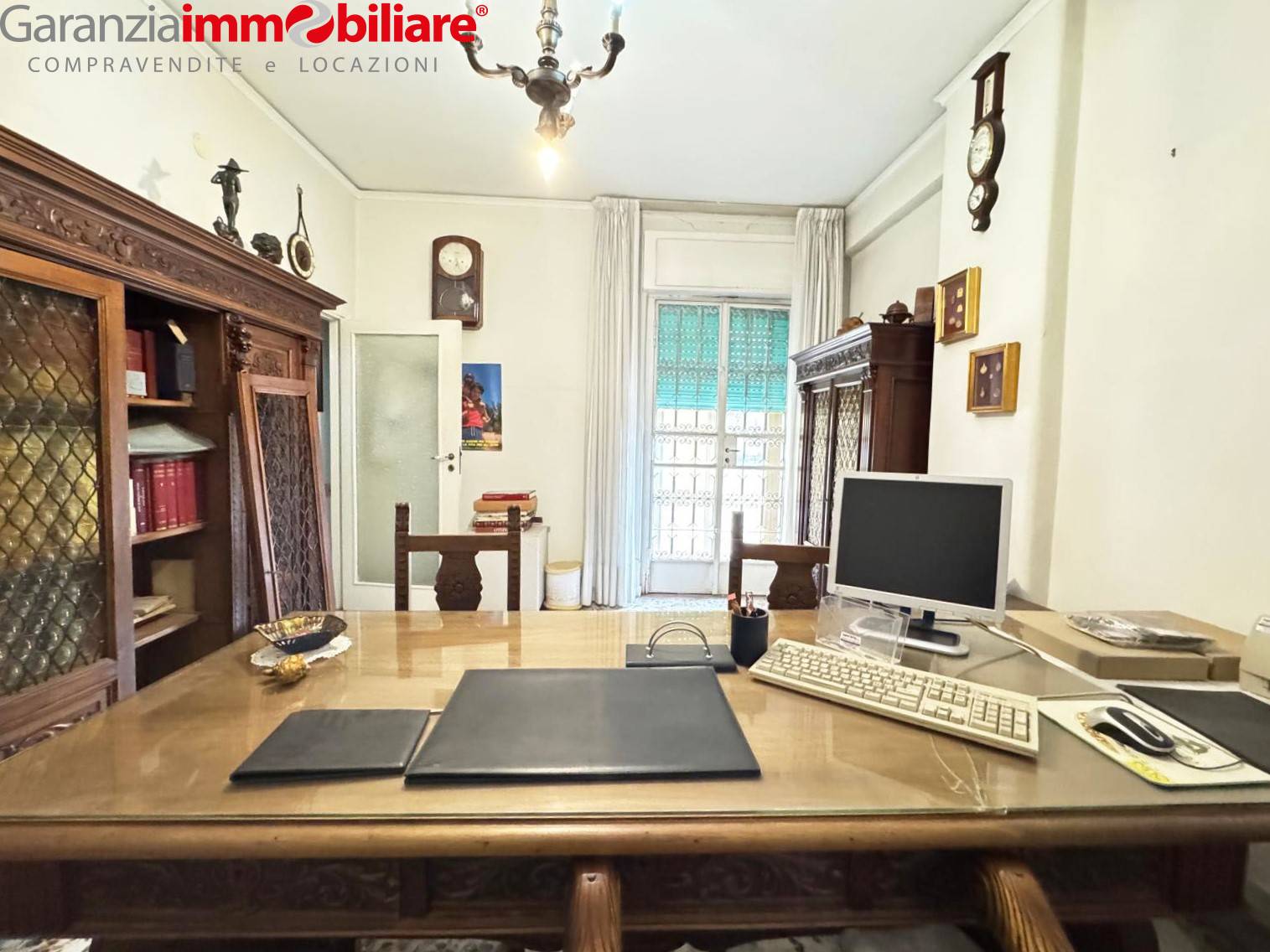 Appartamento in vendita a Napoli, San Carlo Arena