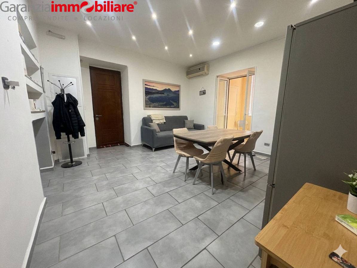 Appartamento in vendita a Napoli