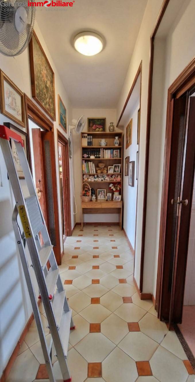 Appartamento in vendita a Napoli, San Carlo Arena