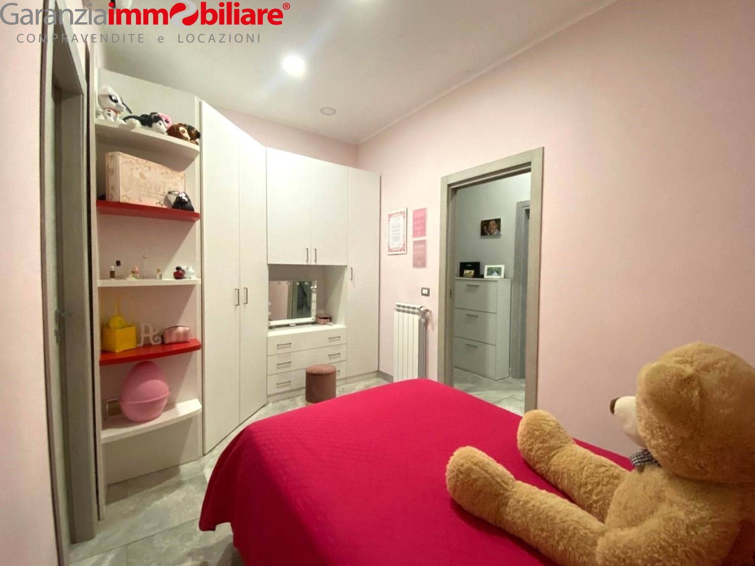 Appartamento in vendita a Napoli