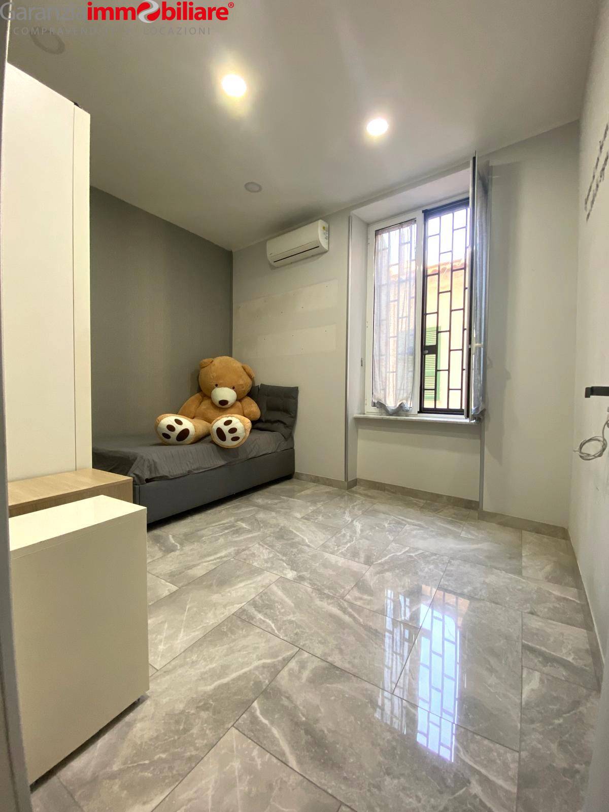 Appartamento in vendita a Napoli