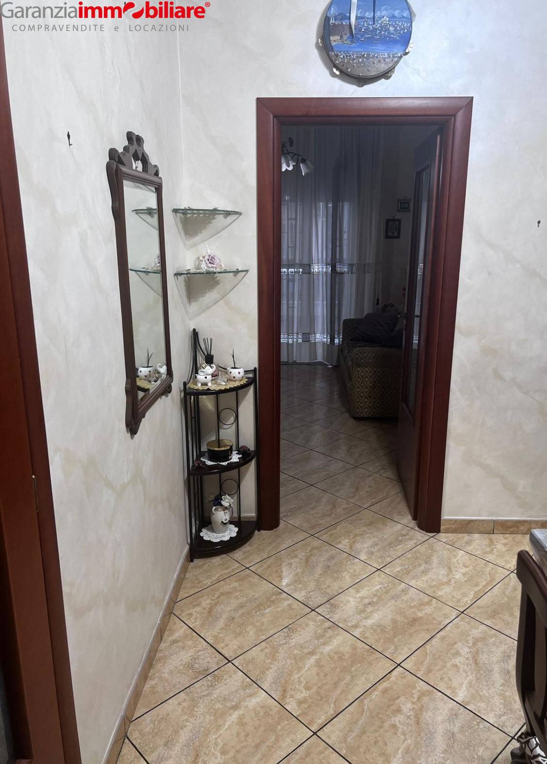 Appartamento in vendita a Napoli, San Carlo Arena