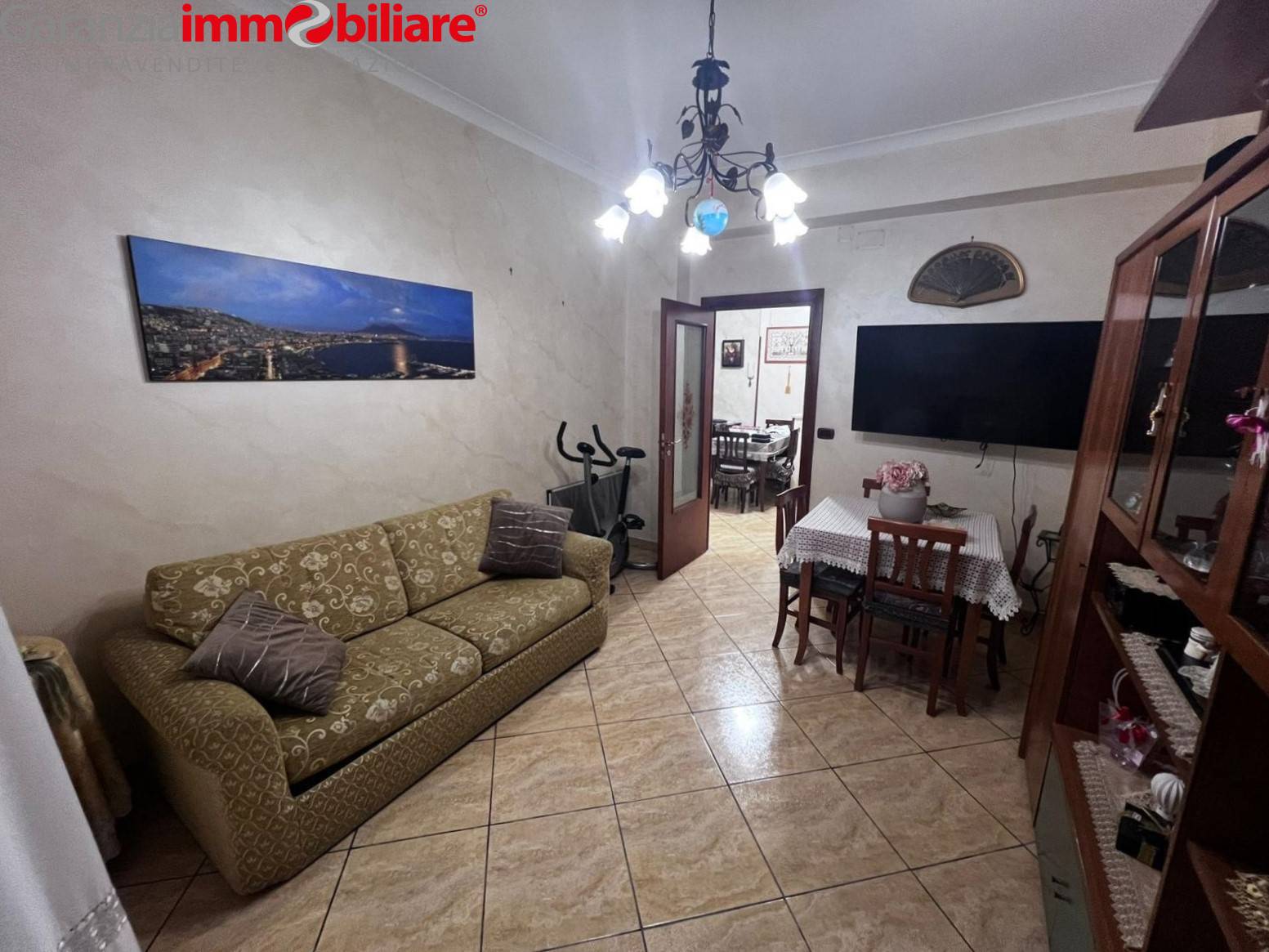 Appartamento in vendita a Napoli, San Carlo Arena