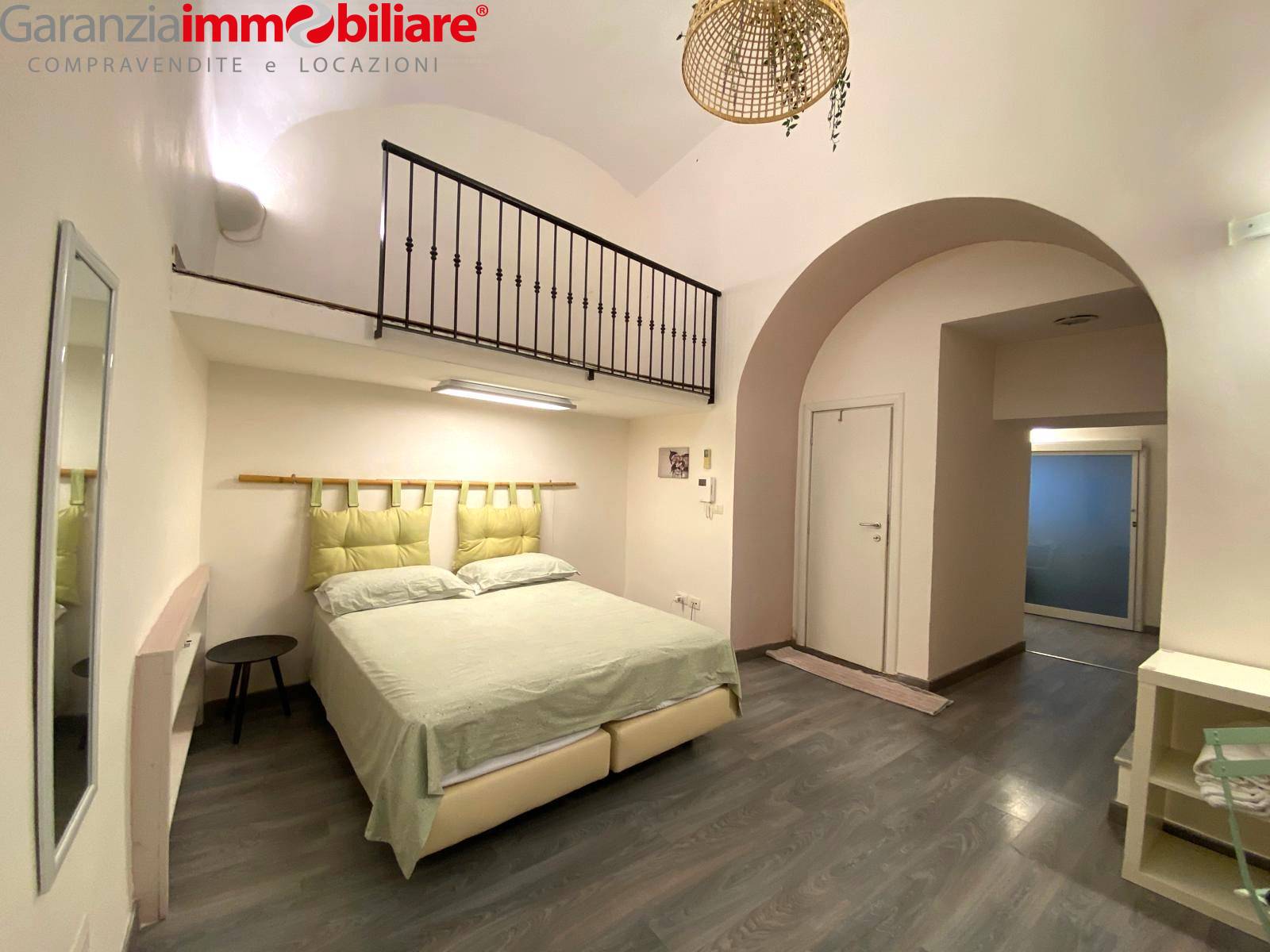 Appartamento in vendita a Napoli, San Ferdinando