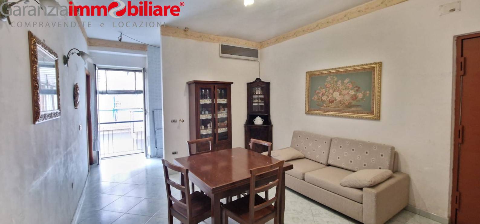 Appartamento in vendita a Napoli, San Carlo Arena