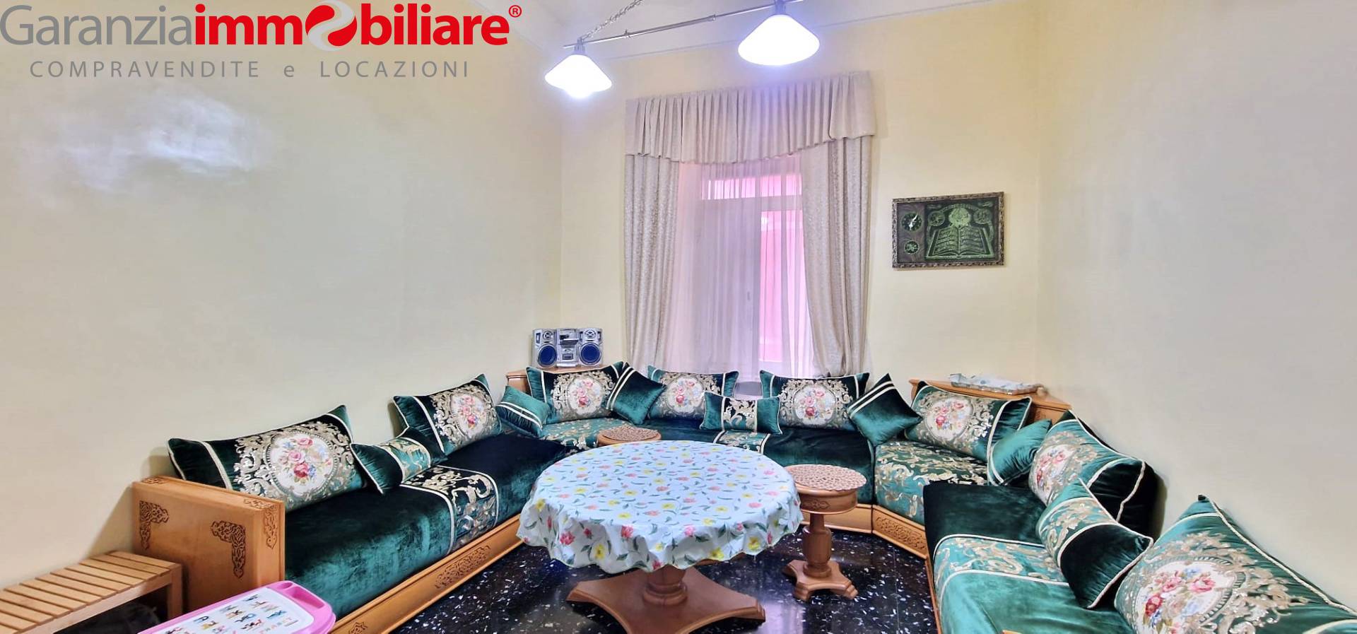 Appartamento in vendita a Napoli, San Carlo Arena