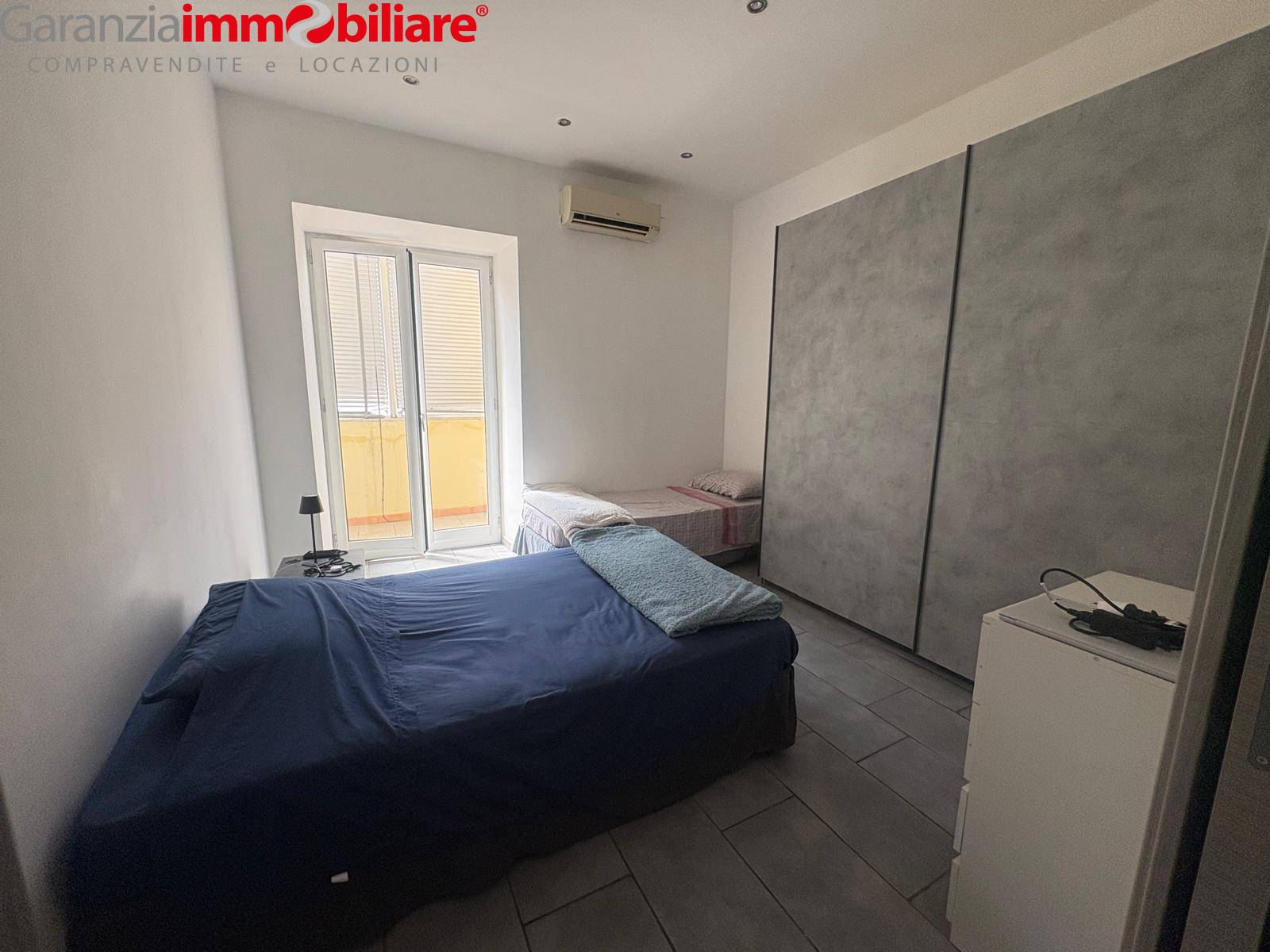 Appartamento in vendita a Napoli, San Carlo Arena